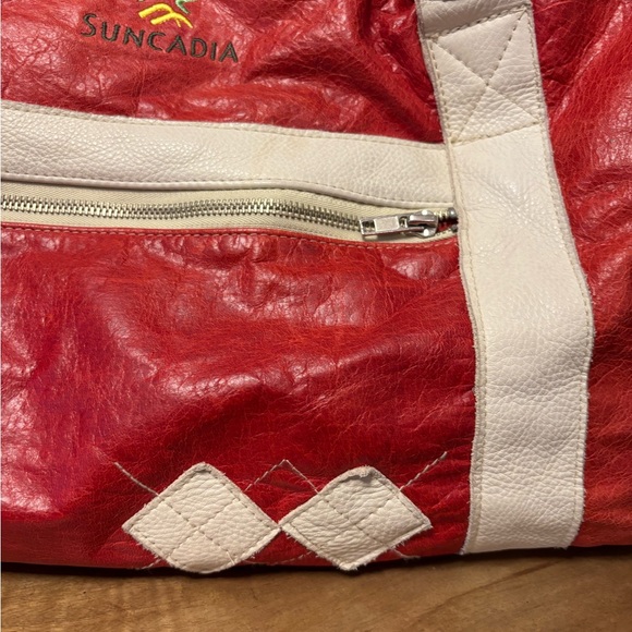 Vintage Large Red and Cream Men's‎ Leather Bag “Suncadia” Logo w/ Argile Detail - Picture 3 of 14
